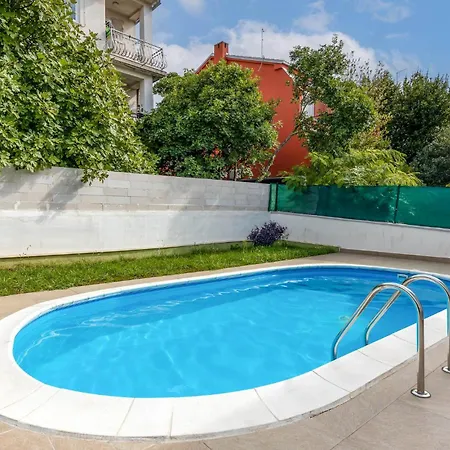 1 Bedroom Awesome In * دْغاماي